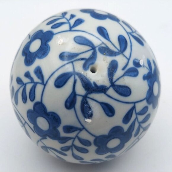 Decorative Blue & White Ceramic Floral Orbs Balls Centerpiece Decor Set of 6 - Picture 7 of 8